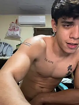 valdren_vylord Adlı Modelin Canlı XXX Sohbeti