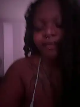 Nylabbyugh - bikini tease/strip