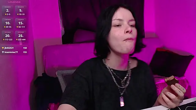 CherryNight6 - Spanks my ass