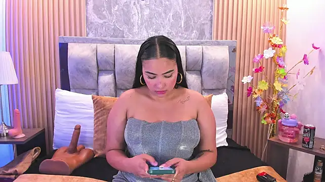 Sulay_Kim - control my toy + boobs out