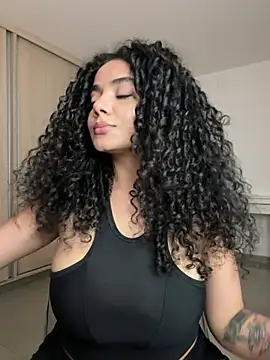 Curlyierr - UNDRESS AND GET NAKED
