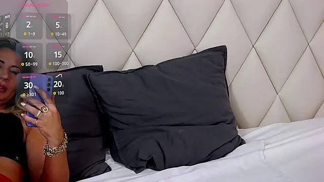 GinaBear - fuck me deep and hard