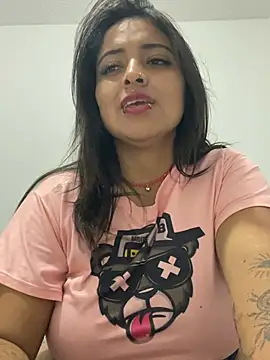 Sarah-917 - Show your tits 🍒