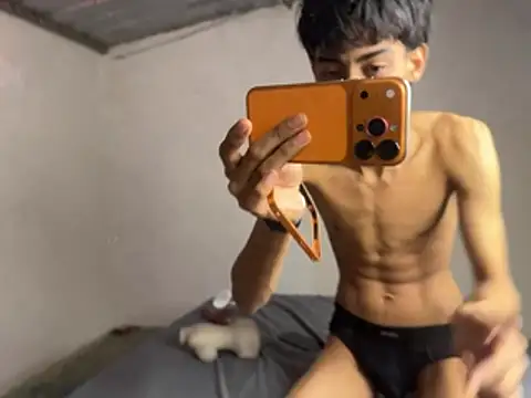 Mauuu18's Live XXX Chat