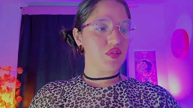 XXX chat uživo modela naharasoller