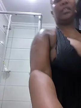Sexycandyxxx Adlı Modelin Canlı XXX Sohbeti
