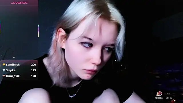Živý XXX chat Kiara_Age