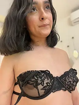 MiahWindsor's Live XXX Chat