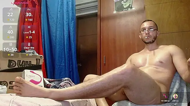 צ'אט XXX בשידור חי של MarcusMilarc