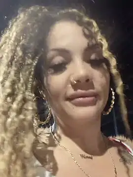 Av3ryyBe3 Chat XXX in diretta