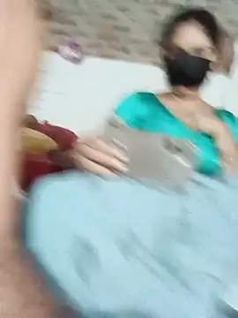 XXX chat uživo modela Indiansexycouple2