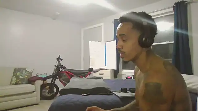 Chat +18 de Davidlee59 ao vivo