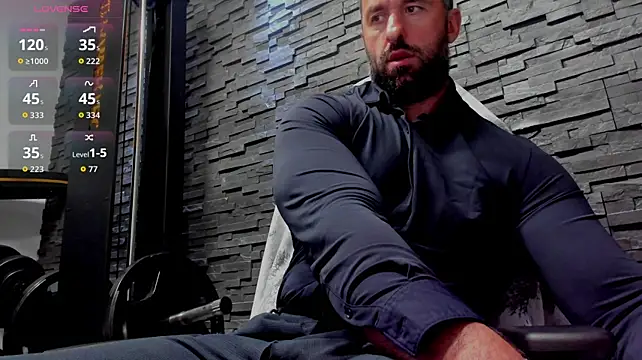 David_Big_Daddy Adlı Modelin Canlı XXX Sohbeti
