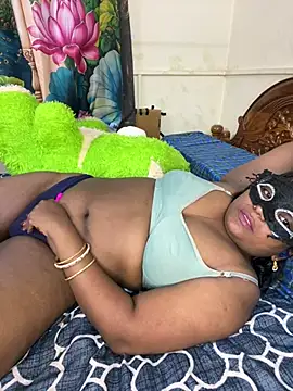 YourTeluguQueen143's Webcam Show