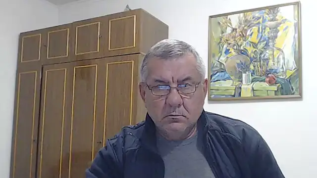 machomale3 Show in webcam