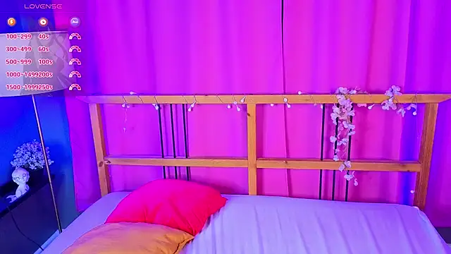 HannaWalton - 💕Cum on pillow + 3 min control toy💕