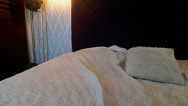Julieta_aguilar1 - SPANK MY OILY ASS