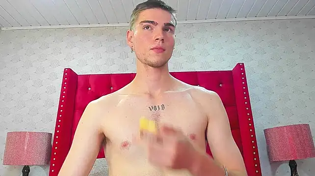 NickWild live XXX chat