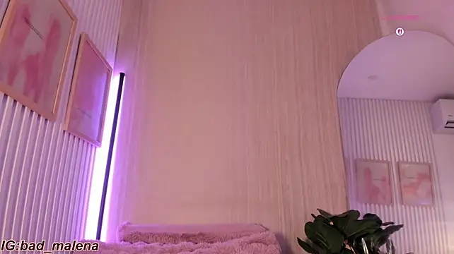 Bad_malena - Control lovense x3min💦🍆