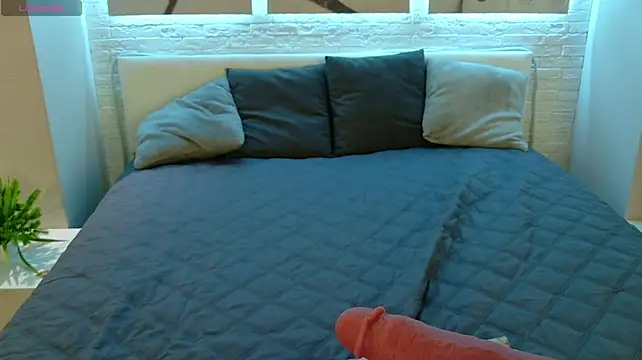Betty_June - TITSJOB WITH SPIT ON BOOBS