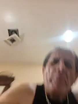 bobby69cock 现场XXX聊天