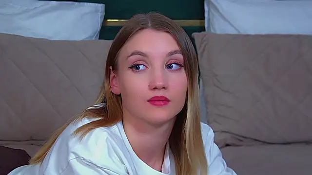 StacyEvances XXX чат на живо