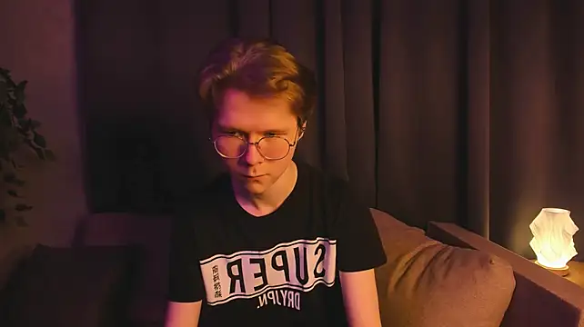 XXX chat uživo modela DanielSanders