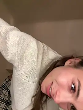 SophiiaStarr - Finger blowjob but slow 🤯