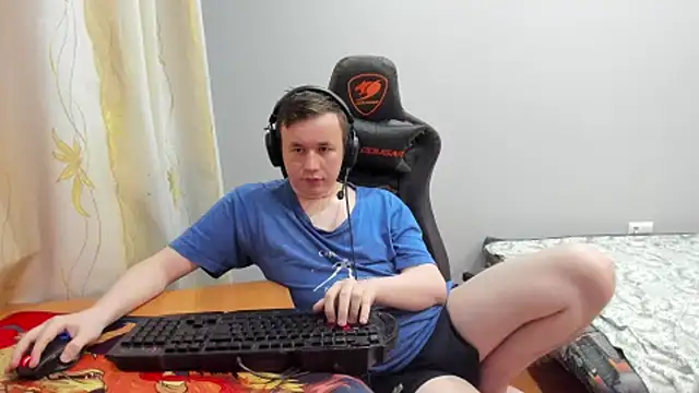 iliaskrislove élő XXX-chatje