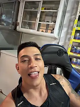 Chat XXX en directo de OliverWest04