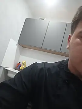 XXX chat uživo modela dylon68