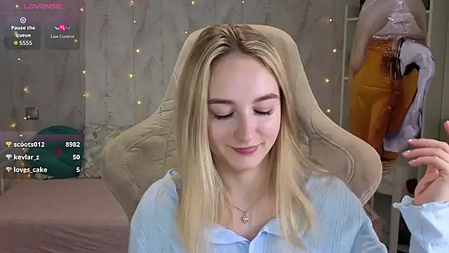 Shy_Polly Chat XXX live