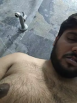 Pokazy przed kamerką – Cutehornyyboiy
