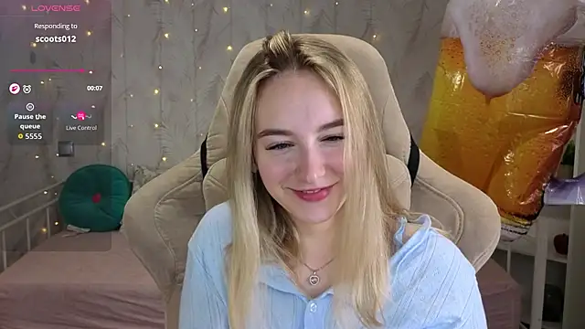 Chat +18 de Shy_Polly ao vivo