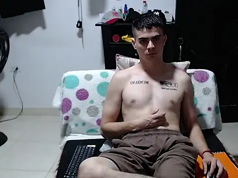 Zac_Efront XXX чат на живо