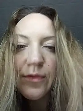 Chat XXX en directo de KattyLuuu