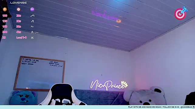 Niico_Cruz élő XXX-chatje