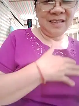 צ'אט XXX בשידור חי של Funsexy1