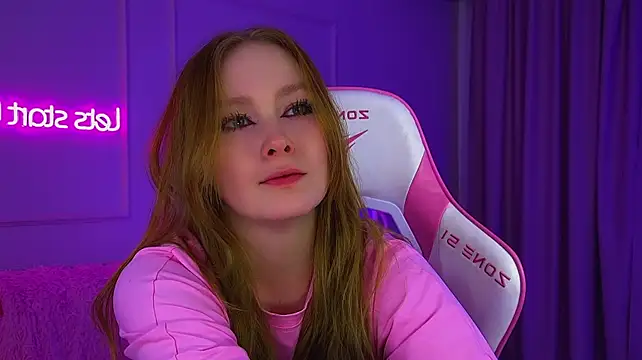 AgataFoxley Chat XXX in diretta