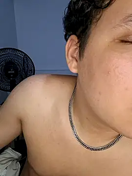 LiamRoi Live XXX-Chat