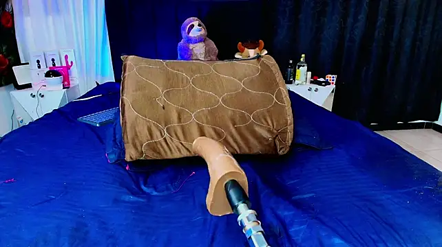 Diosa_victoria - fingers in the ass