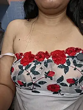 Nisha027 Chat XXX in diretta