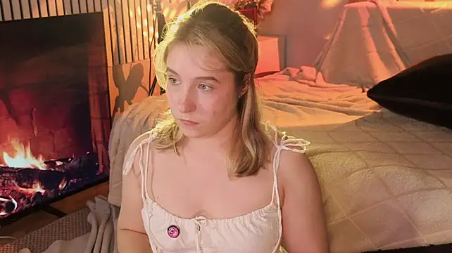 Saint_trisha - tease with ass in doggy