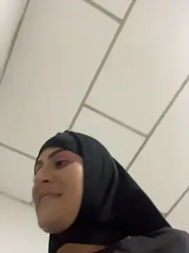 Aisha_k - suck dildo