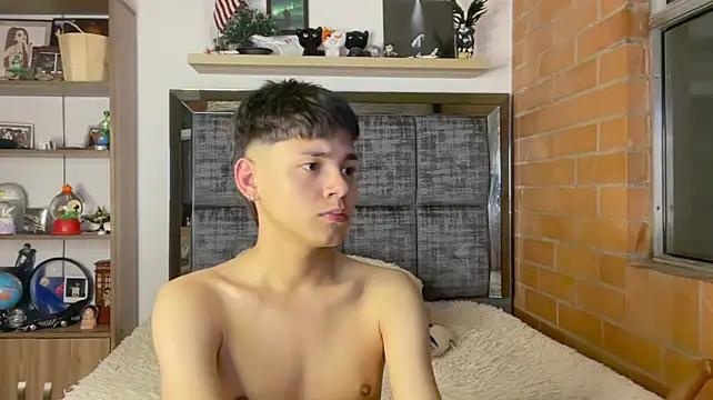 Andy_Belier23 Live XXX-Chat