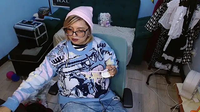 ohmysqueak Live XXX Chat