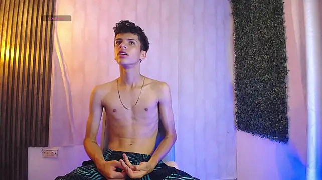 XXX chat uživo modela JuniorPrinceMorris
