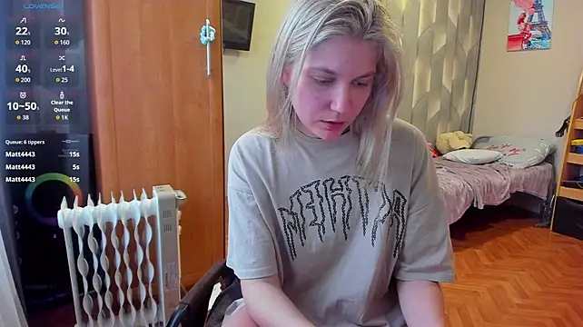 Tiny_Kiss - finger in pussy