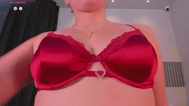 Hailey-Fox - Fingers in my pussy 🔥😈control domix1