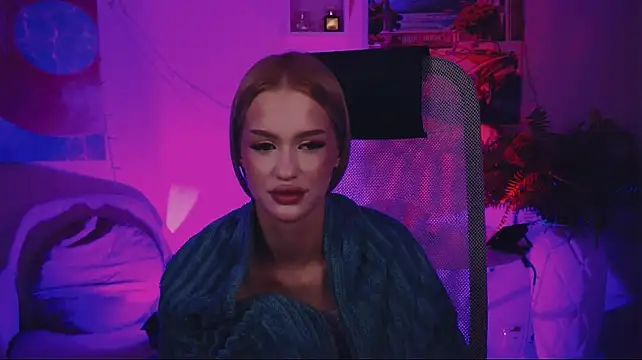 AngelaHolmes